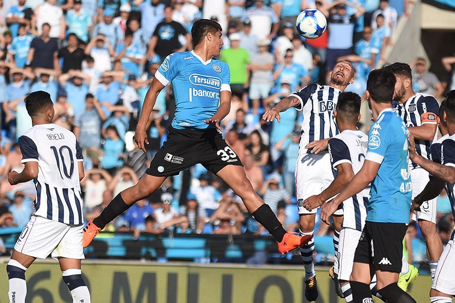 El partido fue luchado pero entretenido. Foto: ElDoce.tv / Lucio Casalla