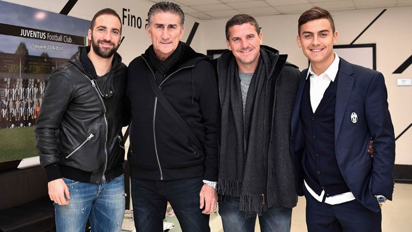 El Patón, con el Pipa y la Joya en Italia. Foto: Juventus