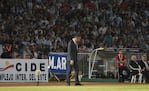 El Patón vio una cosa, la gente otra y silbó a la Selección. Foto: Lucio Casalla / ElDoce.tv.