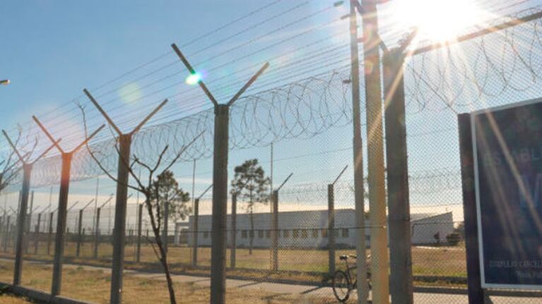 El penal de Bouwer, escenario de violencia entre los presos.