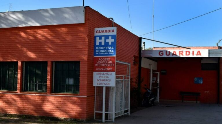 El pequeño ingresó al hospital con signos de ahogamiento.