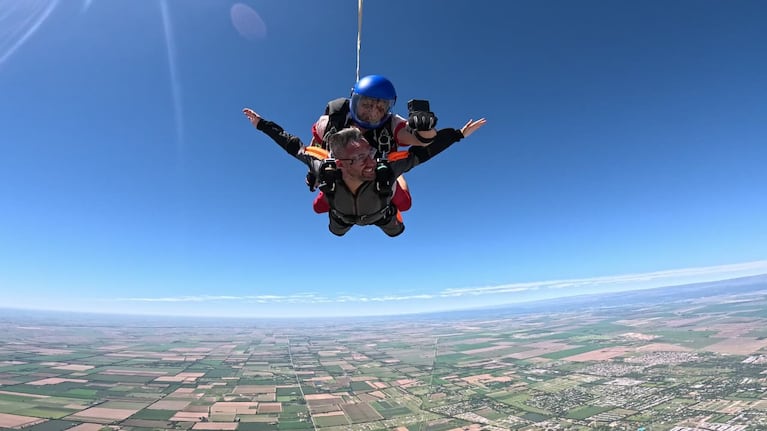 El periodista de El Doce Juan Pablo Lavisse y un salto para vencer los miedos.