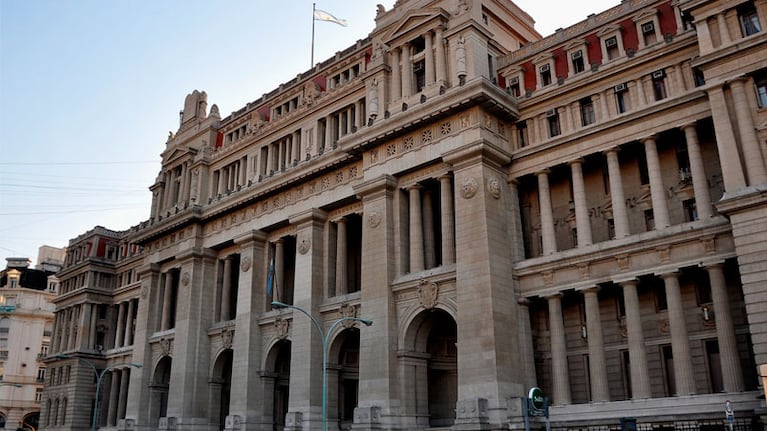 El peronismo apoya las candidaturas para cubrir las vacantes en la Corte Suprema.