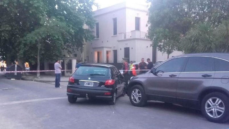 El Peugeot del ladrón de Liniers tenía pedido de captura.