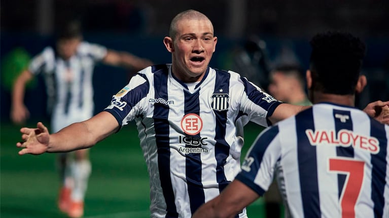 El pibe Giacone, clave para la victoria matadora. Foto: Prensa Talleres.