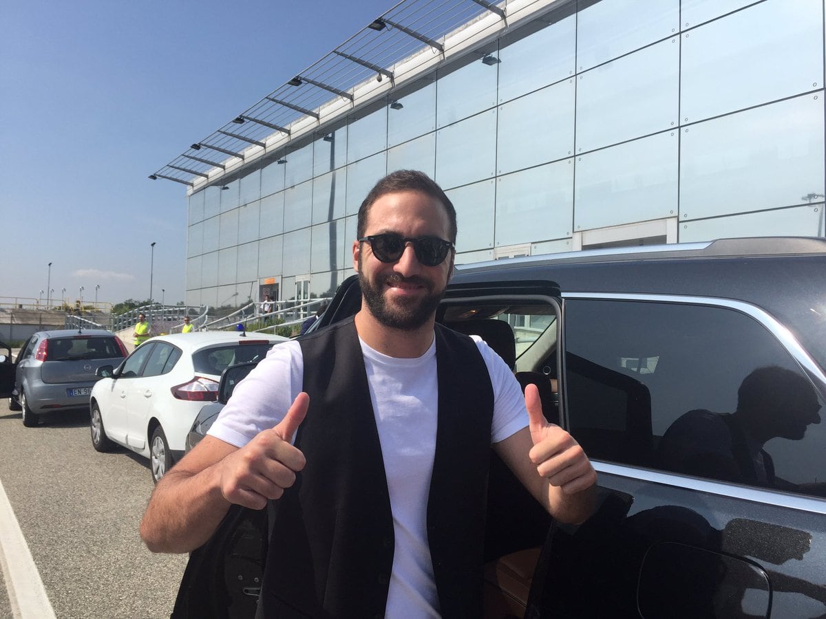 El Pipita Higuaín fue recibido como ídolo en Juventus.