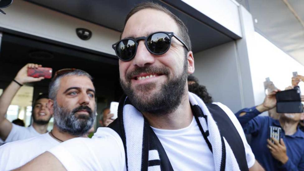 El Pipita Higuaín fue recibido como ídolo en Juventus.