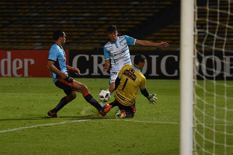 El Pirata abrió la temporada ante Brown de Adrogué. Foto: Lucio Casalla / ElDoce.tv