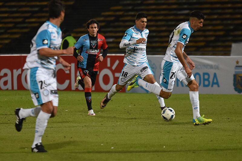 El Pirata abrió la temporada ante Brown de Adrogué. Foto: Lucio Casalla / ElDoce.tv