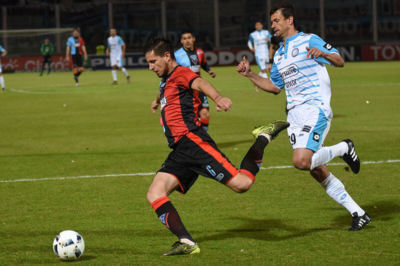 El Pirata abrió la temporada ante Brown de Adrogué. Foto: Lucio Casalla / ElDoce.tv