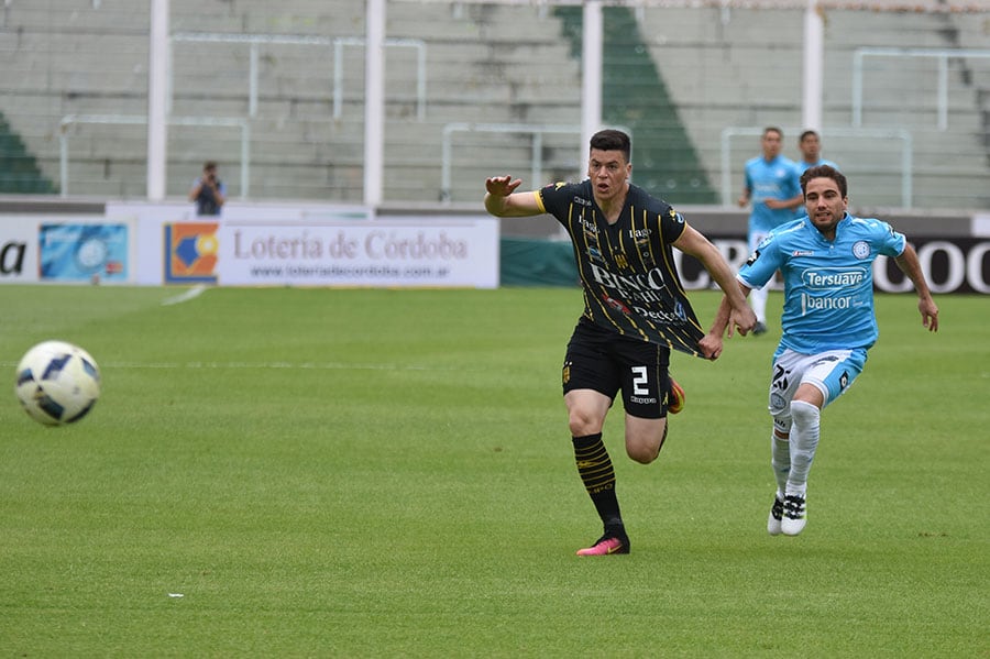 El Pirata recibió al equipo bahiense con mayoría de suplentes. Foto: Lucio Casalla / ElDoce.tv