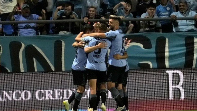 El Pirata sumó 14 puntos y mirá a todos desde arriba. Foto: Lucio Casalla / El Doce.