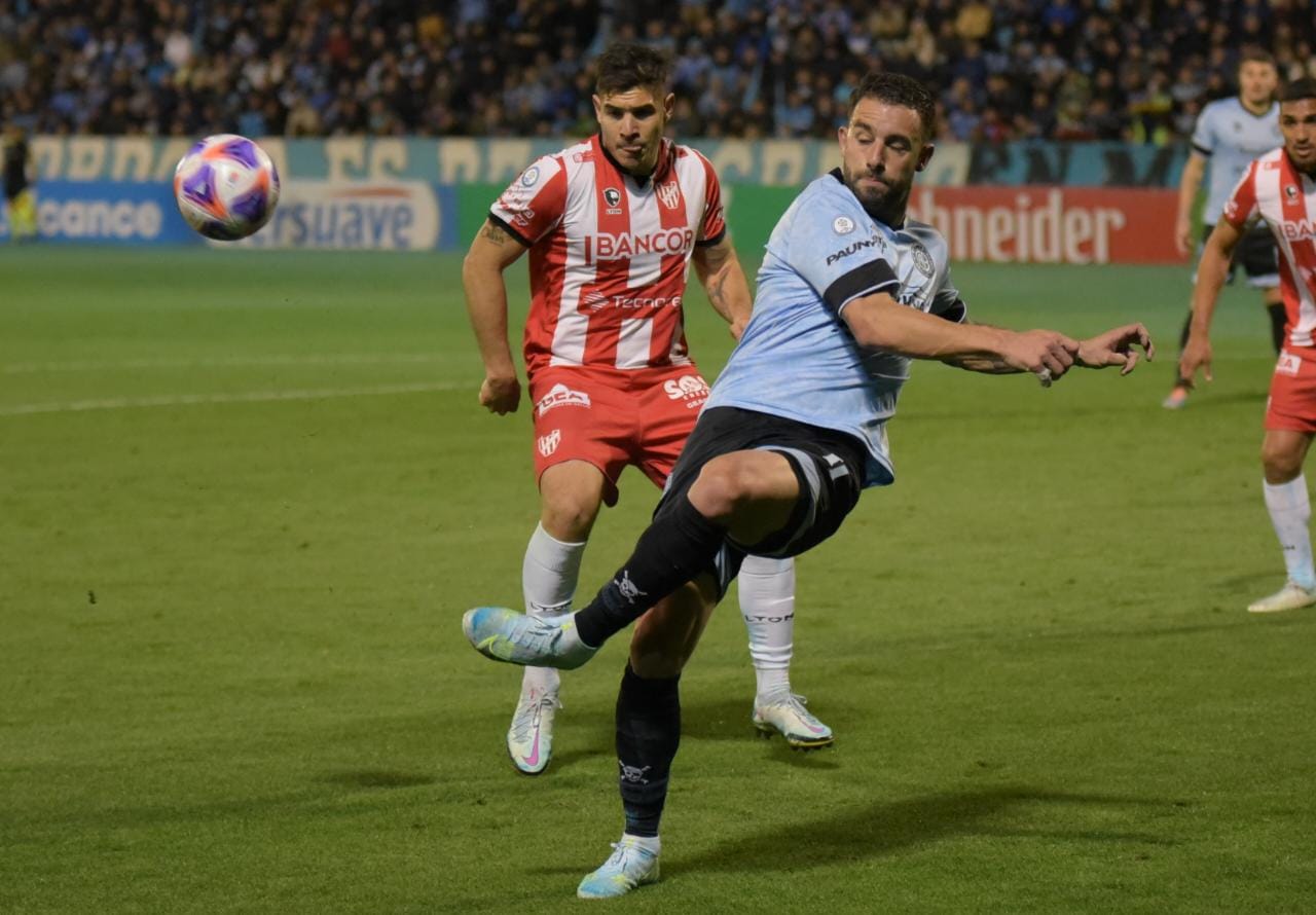 El Pirata venció 1-0 a la Gloria en Alberdi. Fotos: Lucio Casalla/ElDoce.