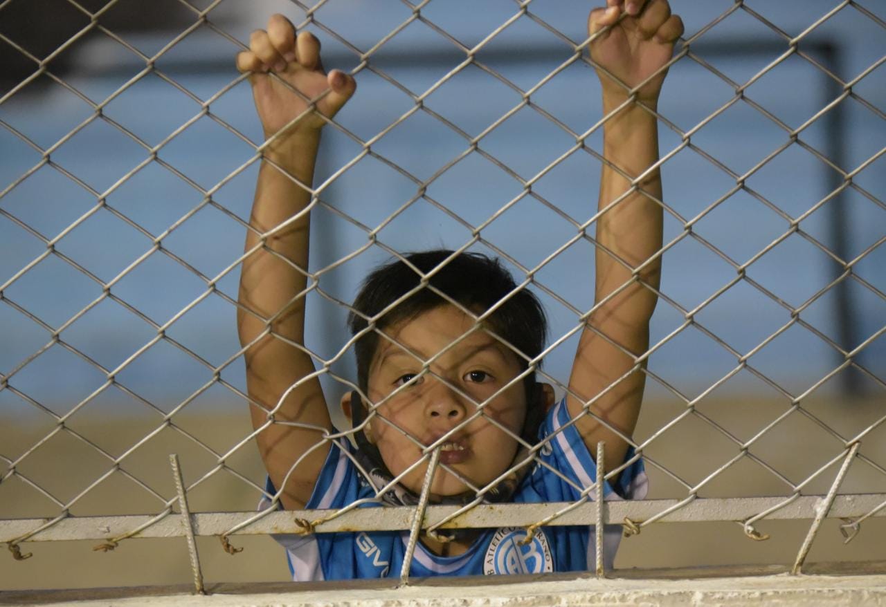 El Pirata volvió a recibir a sus fanáticos en el Gigante. Foto: Lucio Casalla/ElDoce.tv.