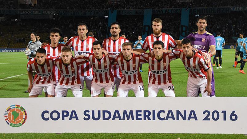 El Pirata y el Pincha, en la revancha de la segunda fase de la Sudamericana. Foto: Lucio Casalla / ElDoce.tv.