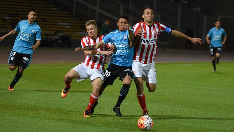 El Pirata y el Pincha, en la revancha de la segunda fase de la Sudamericana. Foto: Lucio Casalla / ElDoce.tv.