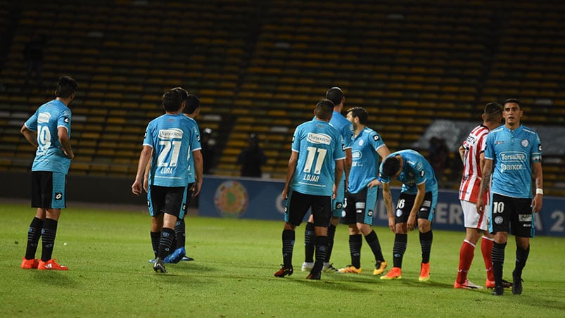 El Pirata y el Pincha, en la revancha de la segunda fase de la Sudamericana. Foto: Lucio Casalla / ElDoce.tv.