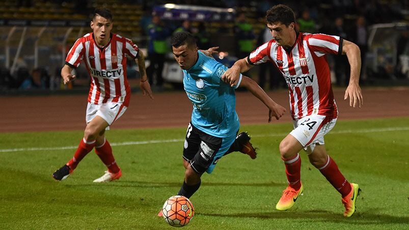 El Pirata y el Pincha, en la revancha de la segunda fase de la Sudamericana. Foto: Lucio Casalla / ElDoce.tv.