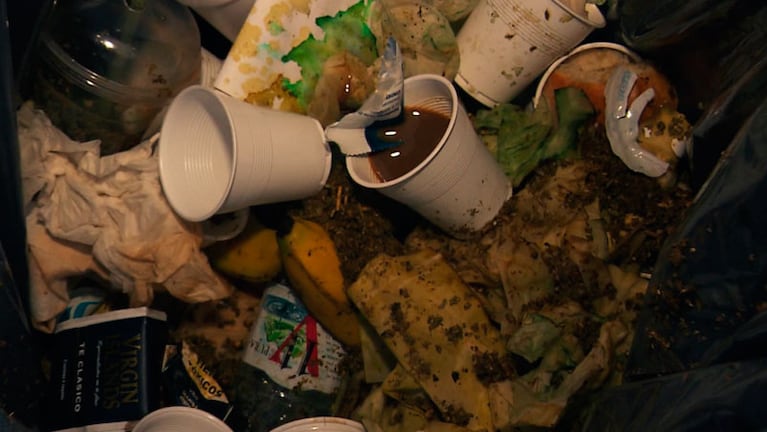 El plástico, un residuo reciclable en medio de los desechos.