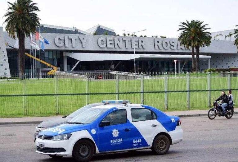 El Pocho Lavezzi llegó a Rosario para la boda de Messi