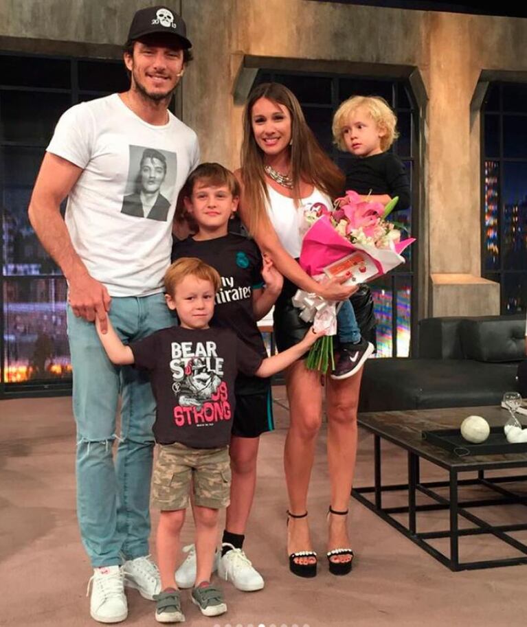 El polémico Photoshop de Pampita... ¡Sobre su hijo!