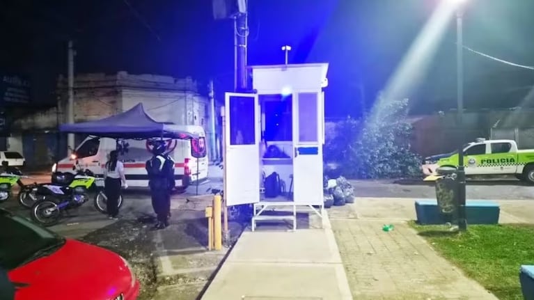 El policía fue baleado por un compañero dentro de la garita.