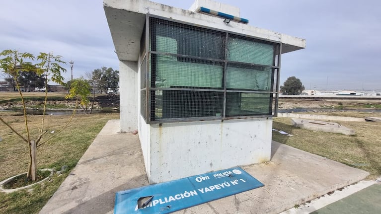 El policía fue denunciado por abuso contra un nene en una casilla de la fuerza.