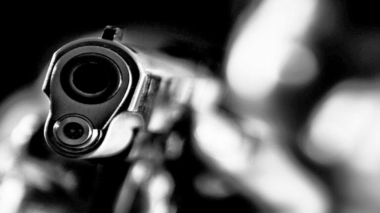 El policía que hirió gravemente a un delincuente resultó ser inocente.