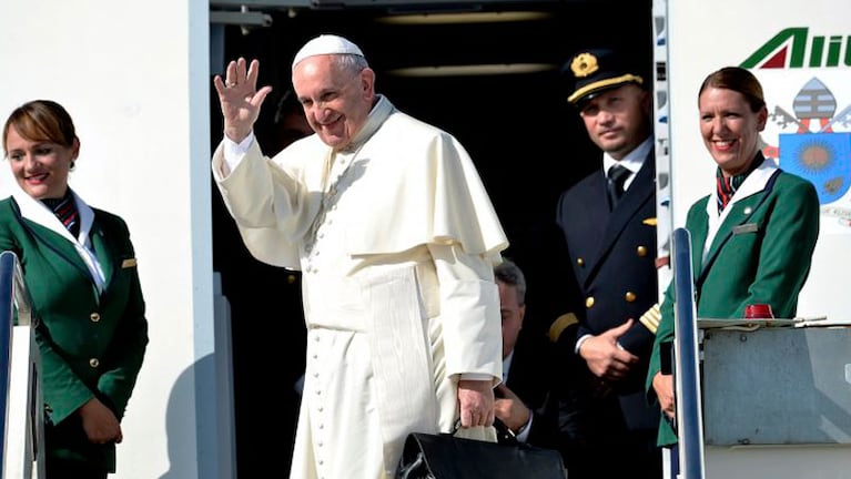  El Pontífice aterrizó en el Aeropuerto Internacional Frank País.
