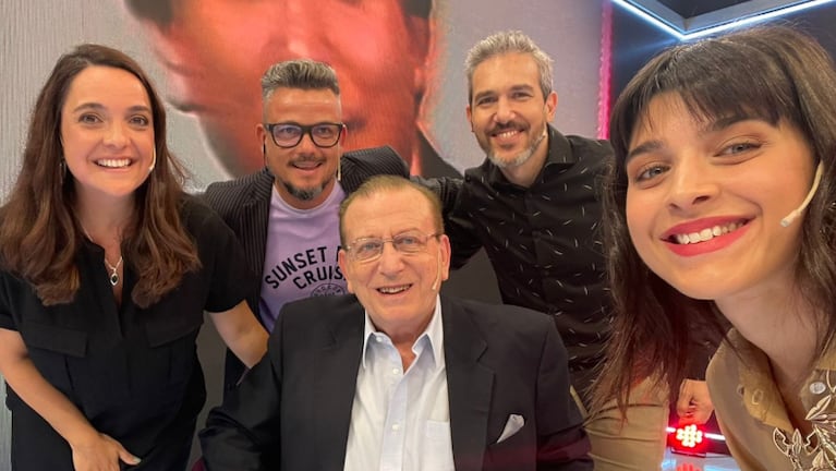 El presentador de El Mundo del Espectáculo recordó sus programas en el aniversario de El Doce