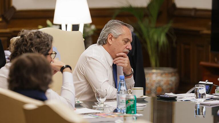 El presidente argentino ofreció aumentar el auxilio brindado.