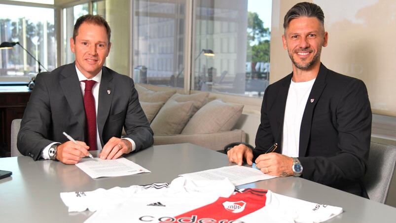 El presidente de River, Jorge Brito, junto a Demichelis. Foto: Prensa River.