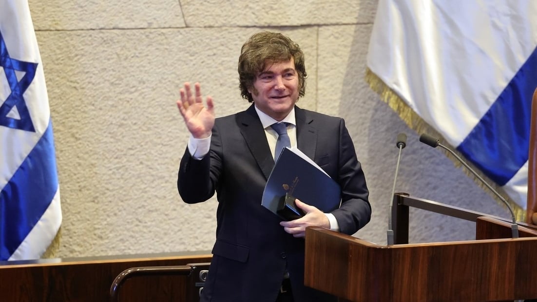 El presidente disertó en Israel y se refirió a la condena contra CFK.