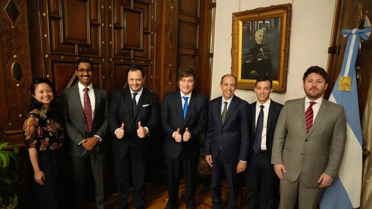 El presidente Javier Milei se reunió este viernes en Casa Rosada con directivos de la empresa creadora de ChatGPT.