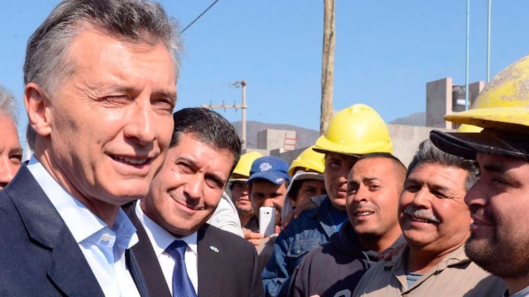 El Presidente Macri recorrió obras en la provincia de Entre Ríos.