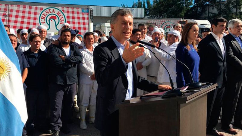 El presidente Mauricio Macri visitó la planta industrial de la empresa Cresta Roja. Foto: DyN