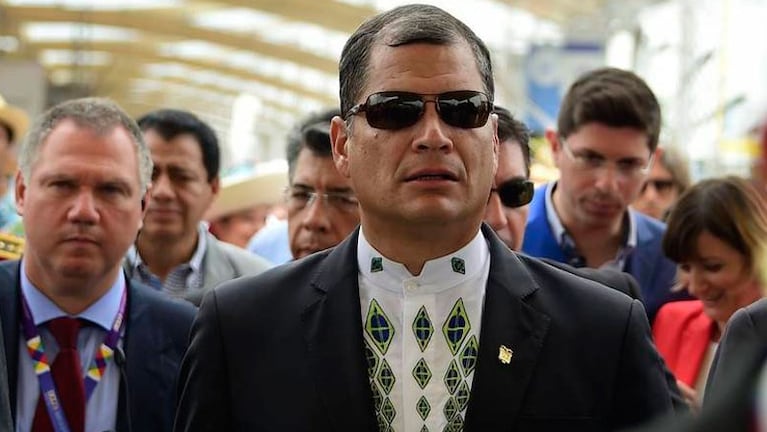 El presidente Rafael Correa prometió encontrar a los culpables de la muerte de las argentinas.