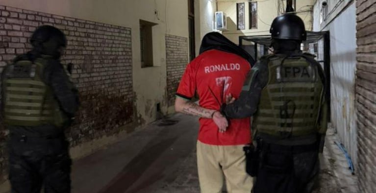 El primer detenido cayó en plena vía pública.