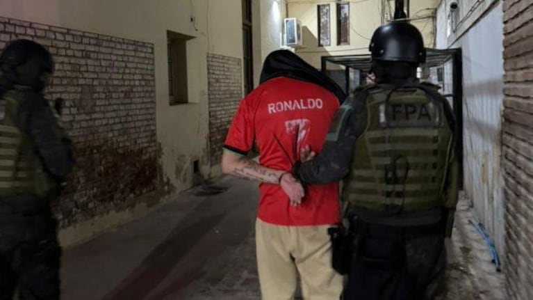 El primer detenido cayó en plena vía pública.