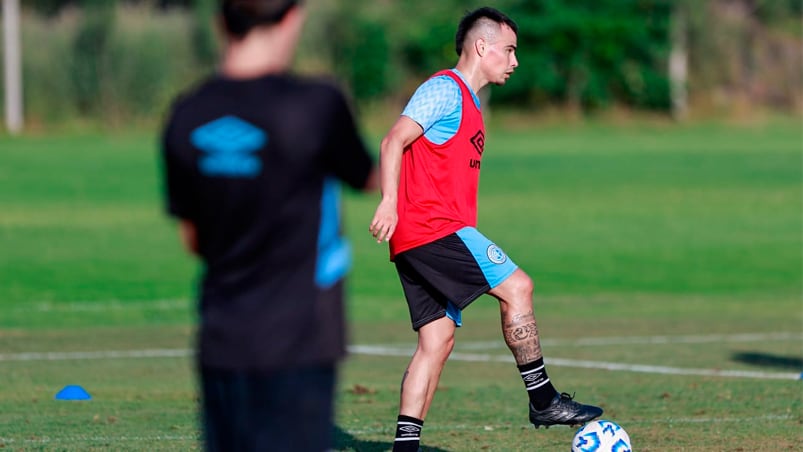 El primer entrenamiento de Zelarayán en la pretemporada con Belgrano.