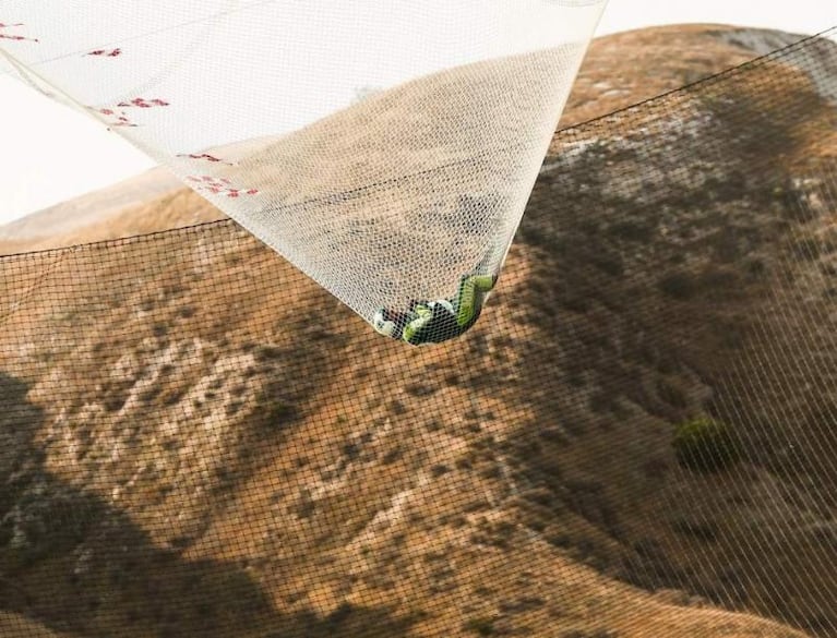 El primer hombre que se tiró sin paracaídas desde un avión