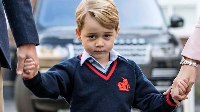 El príncipe George tiene solo cuatro años. 