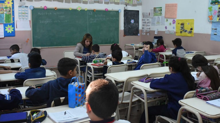 El programa ofrece descuentos de hasta $27.198 por hijo. (Foto: Laura Lescano / Telam)