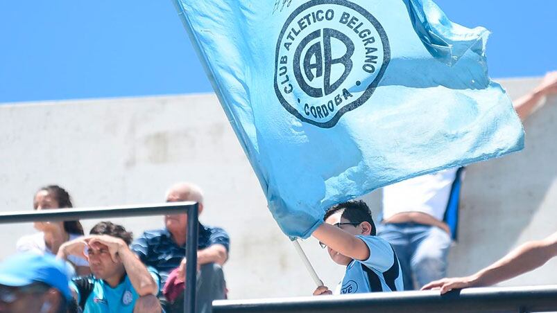 El público celeste colmó el Gigante en el partido ante Independiente. Foto: Lucio Casalla / ElDoce.tv