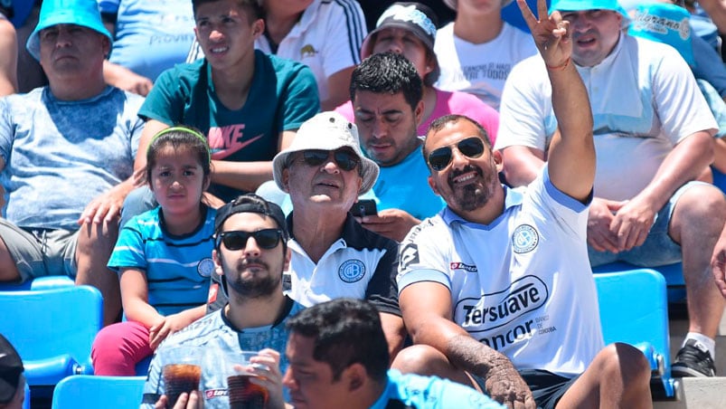 El público celeste colmó el Gigante en el partido ante Independiente. Foto: Lucio Casalla / ElDoce.tv