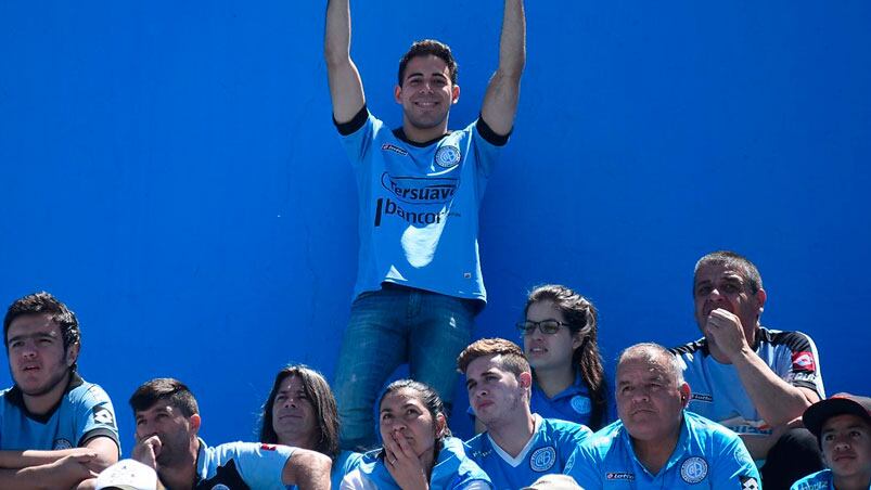 El público celeste colmó el Gigante en el partido ante Independiente. Foto: Lucio Casalla / ElDoce.tv