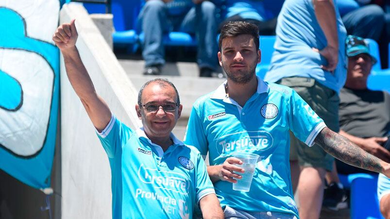 El público celeste colmó el Gigante en el partido ante Independiente. Foto: Lucio Casalla / ElDoce.tv