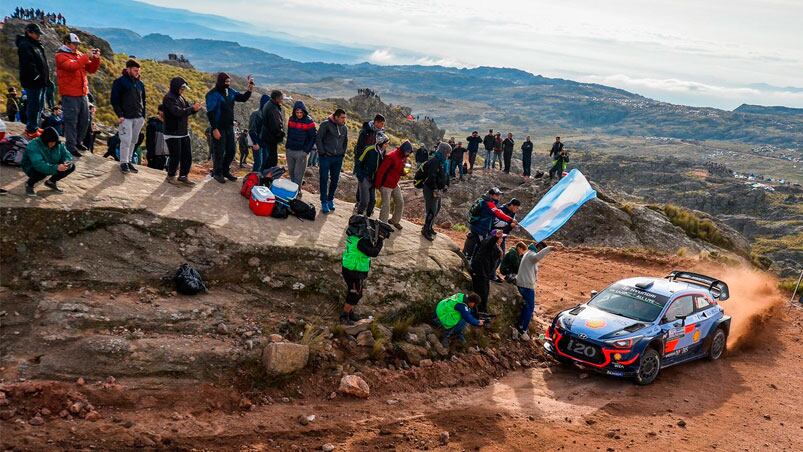 El público, las sierras y los paisajes, el gran distintivo de Córdoba en el mundo. / Foto: Rally Argentina