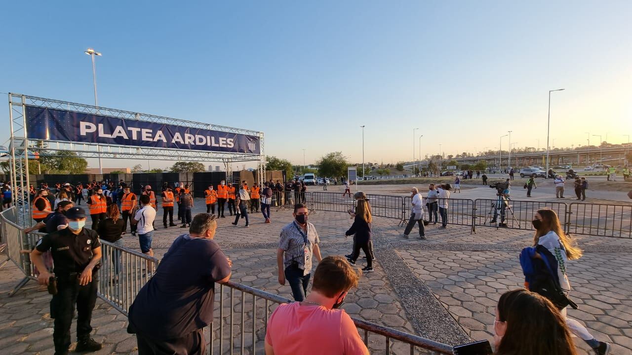 El pueblo albiazul volvió a copar el Kempes. Foto: Lucio Casalla/ElDoce.tv.