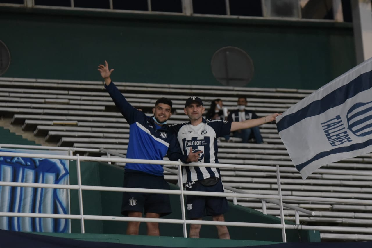 El pueblo albiazul volvió a copar el Kempes. Foto: Lucio Casalla/ElDoce.tv.